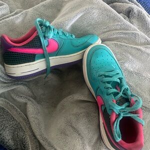Air Force 1, Youth 4.5/7 women  Retro 80's theme. Teal, Pink, purple